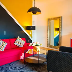 Modern Naschmarkt Apartment