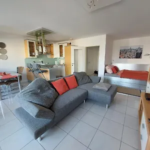 Tower With Private Terrace Next To Uno Apartment