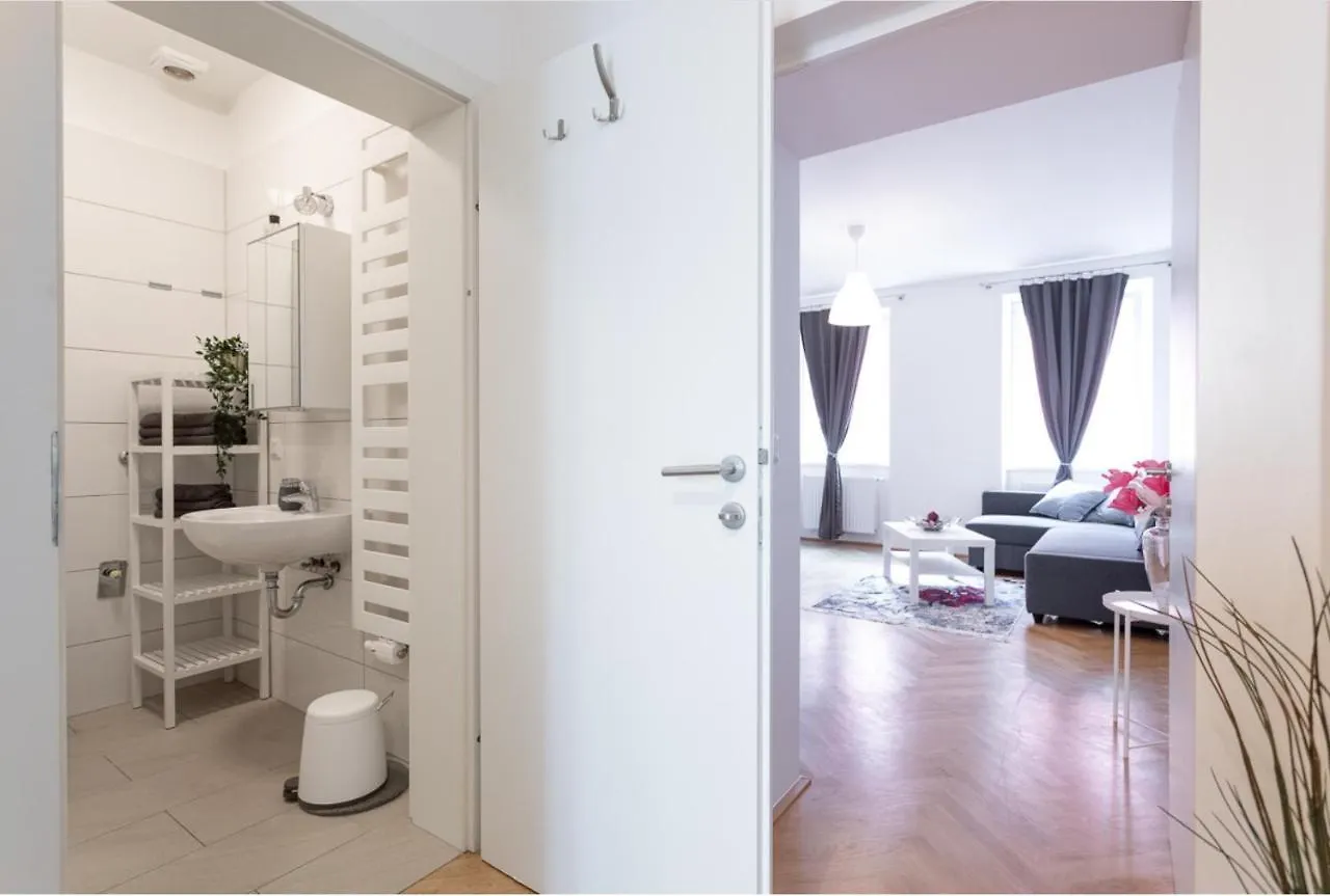 Charmante Wohnung L Bg8 Vienna 0*,  Austria